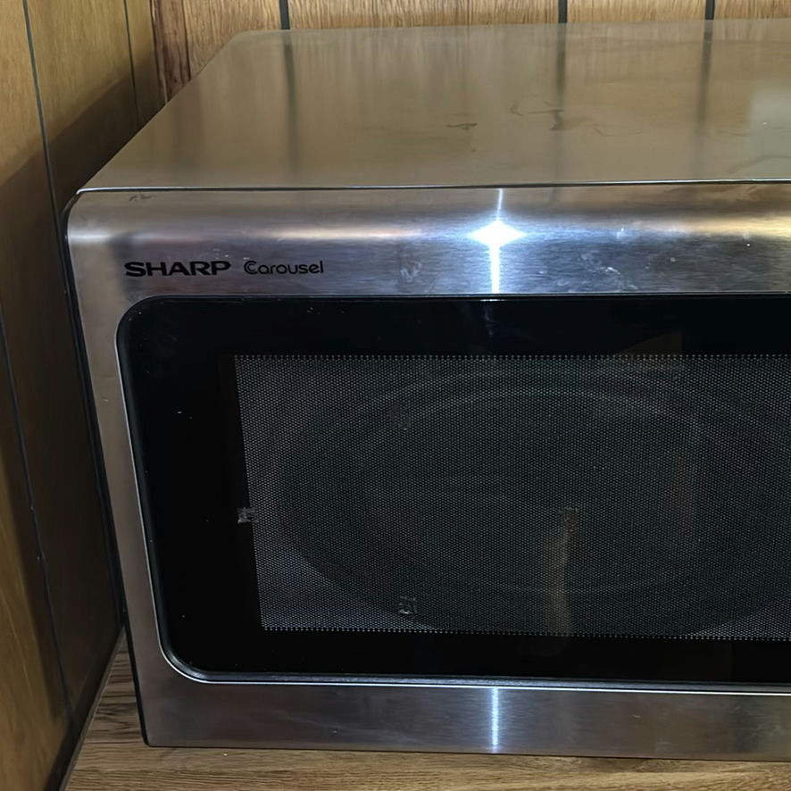 Sharp Carousel microwave oven - image 3 of 4