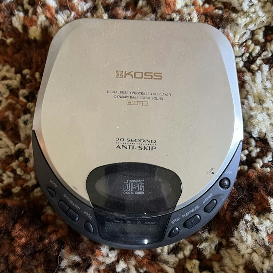 Envision TV with VCR/DVD players and portable CD player - image 11 of 11
