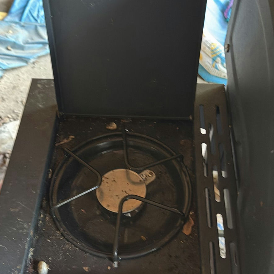 Brinkmann Outdoor Gas Grill with Propane Tank and Accessories - image 4 of 6
